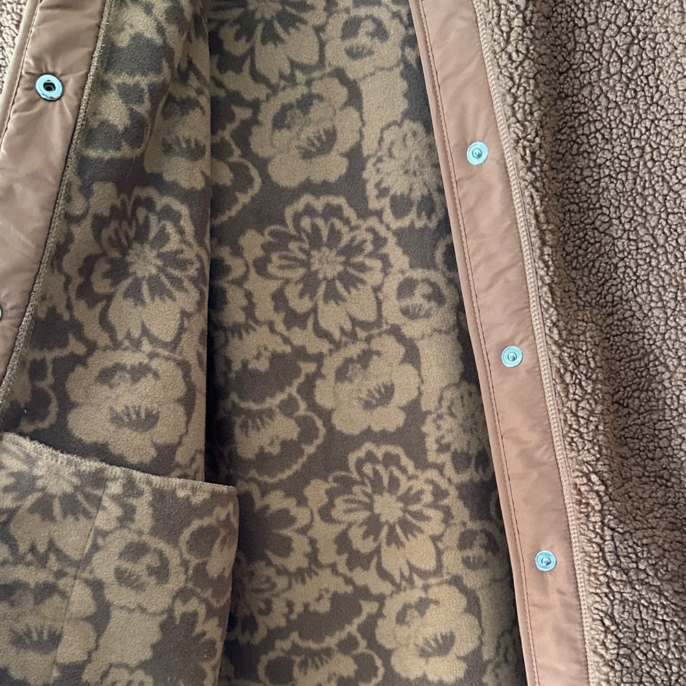Vera Bradley Brown Teddy Fleece Jacket Cozy Faux Fur Size Small - Picture 3 of 6